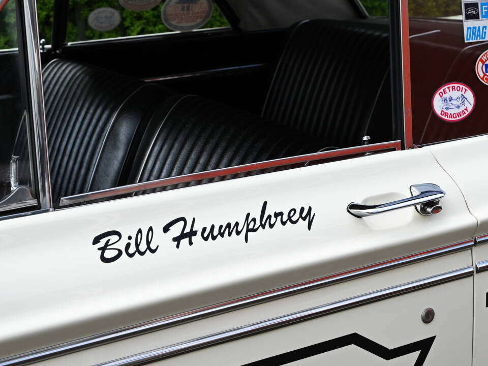 Image 21/70 of Ford Fairlane 500 (1963)