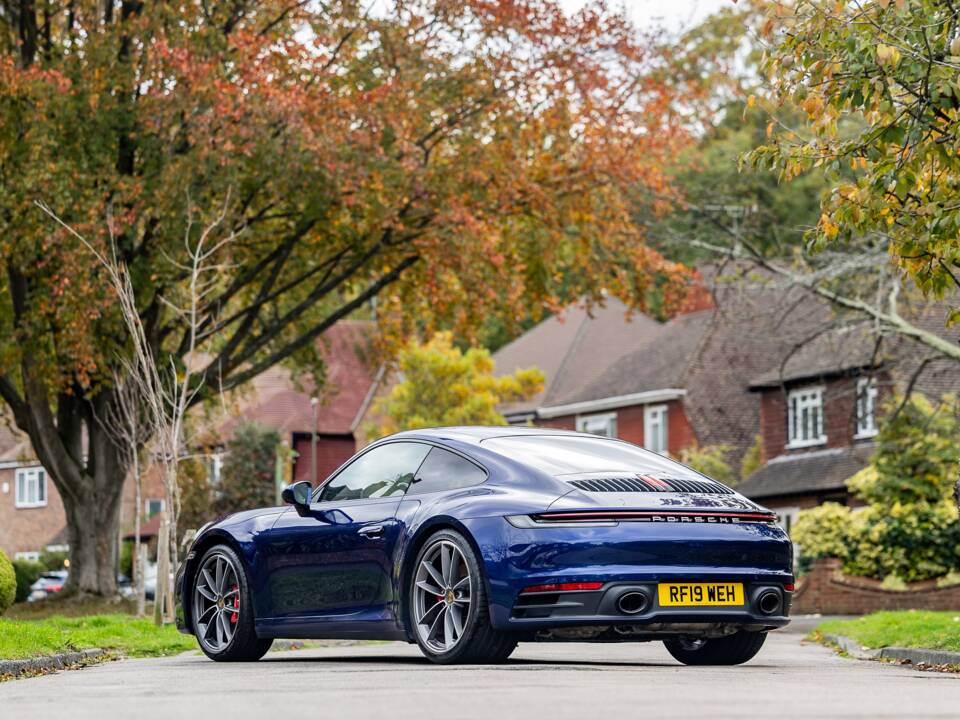 Bild 10/50 von Porsche 911 Carrera 4S (2019)