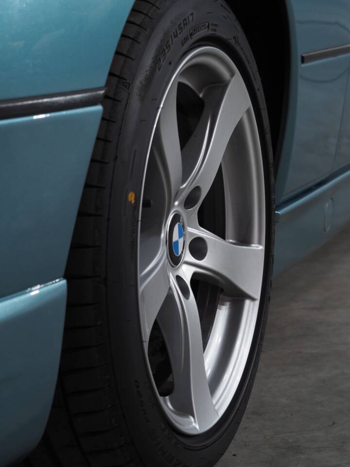 Image 15/59 of BMW 850Ci (1994)