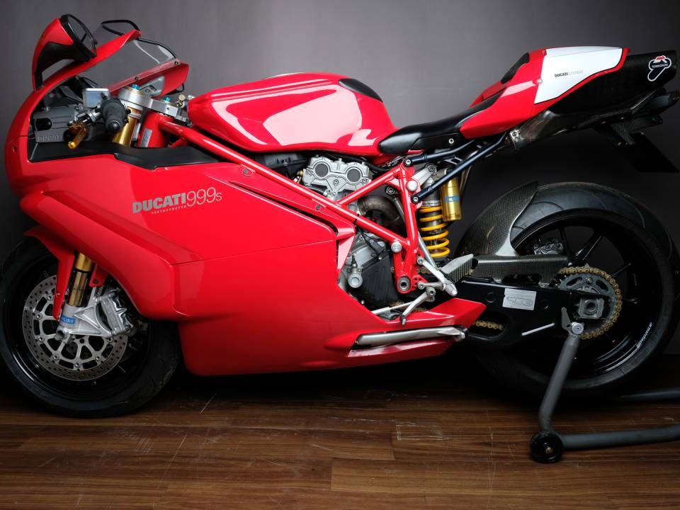 Bild 5/11 von Ducati DUMMY (2005)