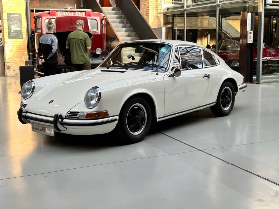 Bild 4/25 von Porsche 911 2.0 E (1968)
