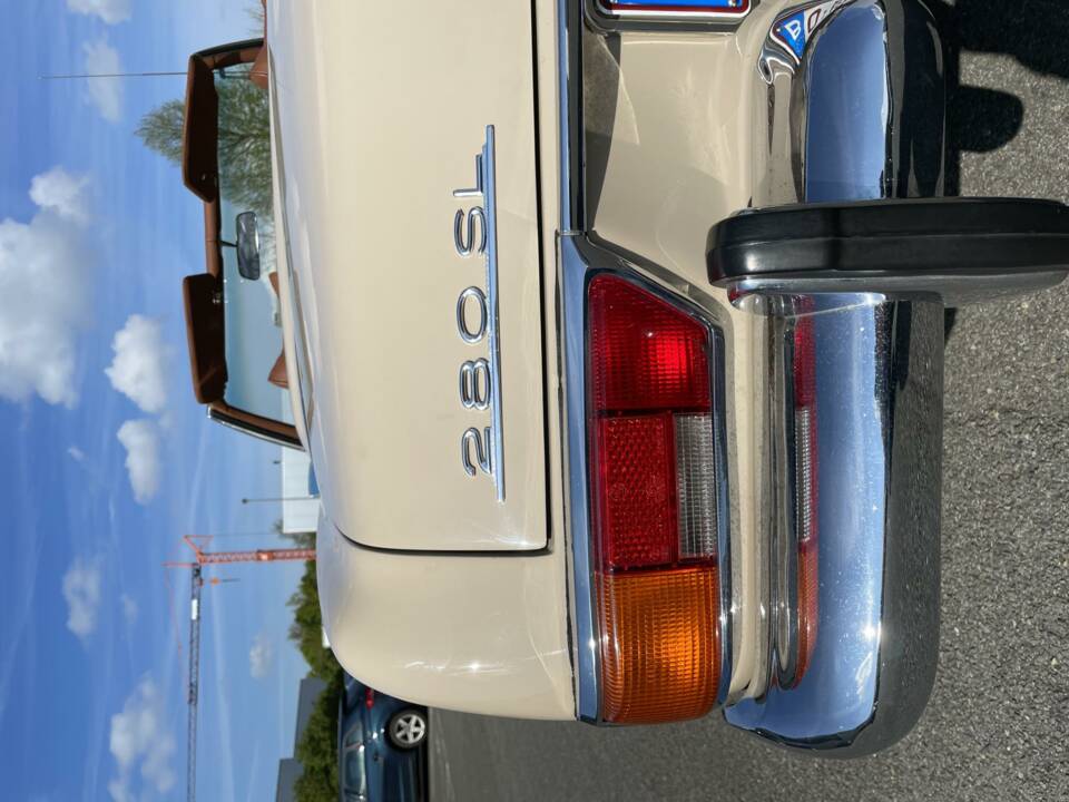 Immagine 34/50 di Mercedes-Benz 280 SL (1969)