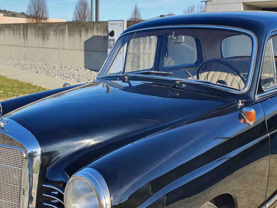 Image 14/30 de Mercedes-Benz 190 (1957)