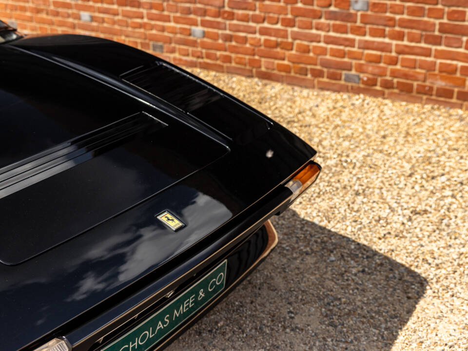 Image 21/80 of Ferrari 308 GTSi Quattrovalvole (1985)