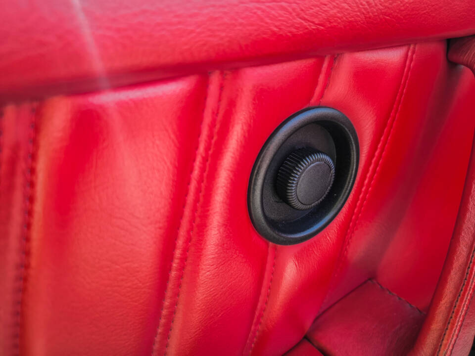 Image 23/36 of Porsche 911 Carrera 3.2 (1985)