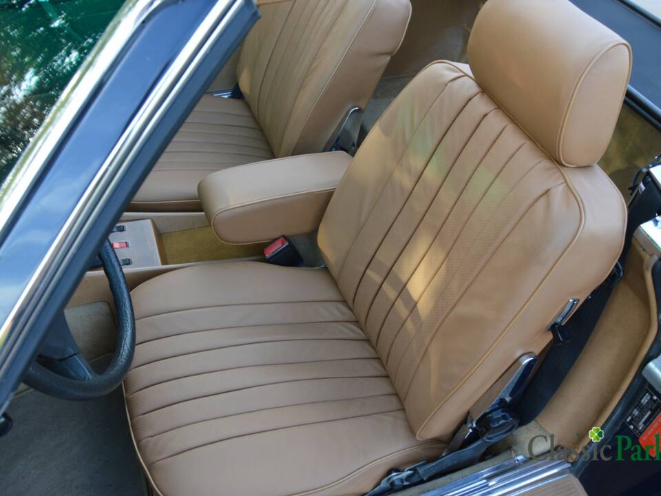 Image 38/50 de Mercedes-Benz 380 SL (1982)