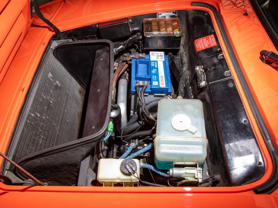 Image 18/22 of BMW M1 (1981)