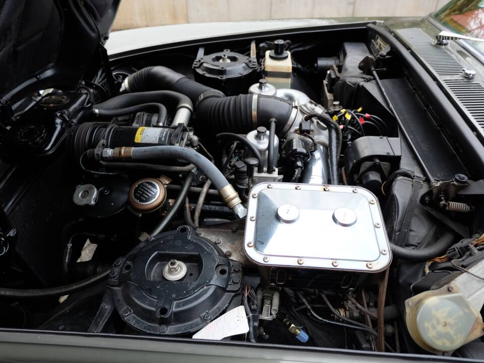 Image 26/48 of Bentley T 1 (1967)