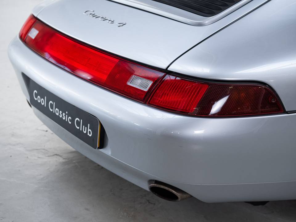 Imagen 26/35 de Porsche 911 Carrera 4 (1996)