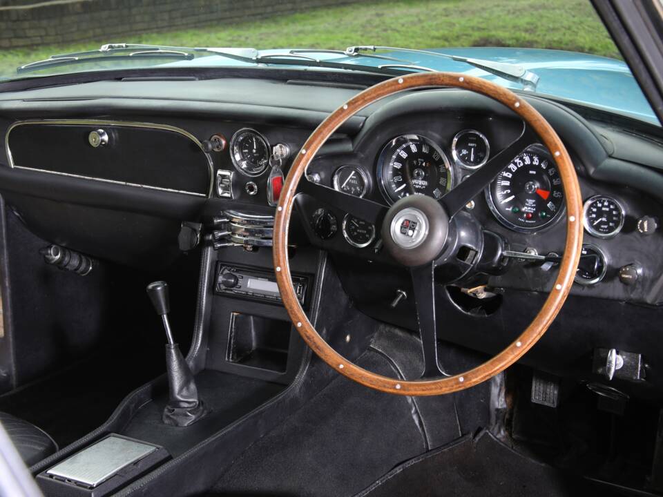 Imagen 25/31 de Aston Martin DB 6 (1968)