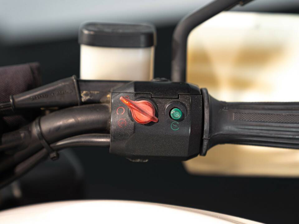 Image 23/34 of BMW DUMMY (1987)