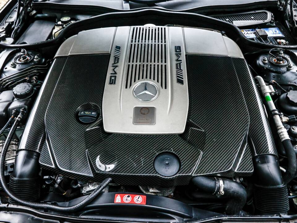 Immagine 5/46 di Mercedes-Benz SL 65 AMG (2005)