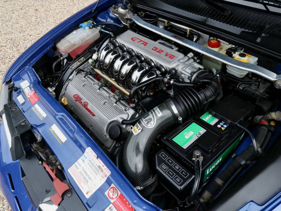 Imagen 47/50 de Alfa Romeo 156 3.2 V6 GTA (2003)