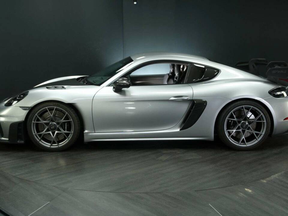 Image 8/50 of Porsche 718 Cayman GT4 RS Weissach (2023)