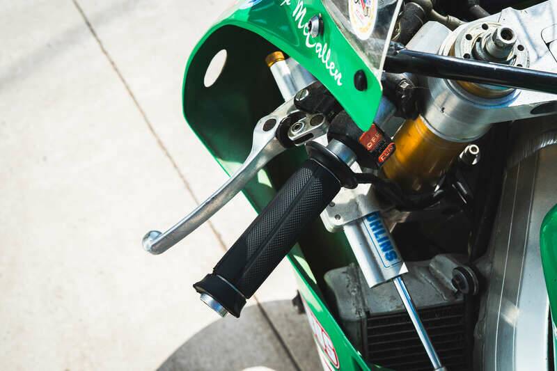 Image 18/50 of Honda VFR 750R RC 30 (1992)
