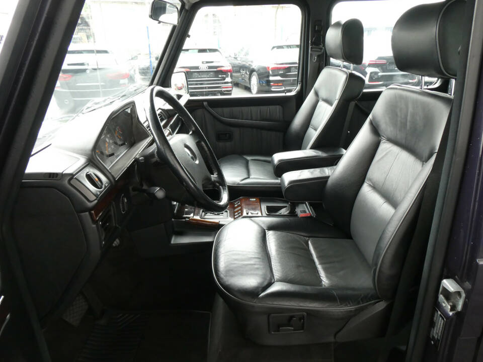 Image 8/23 of Mercedes-Benz 500 GE (1993)