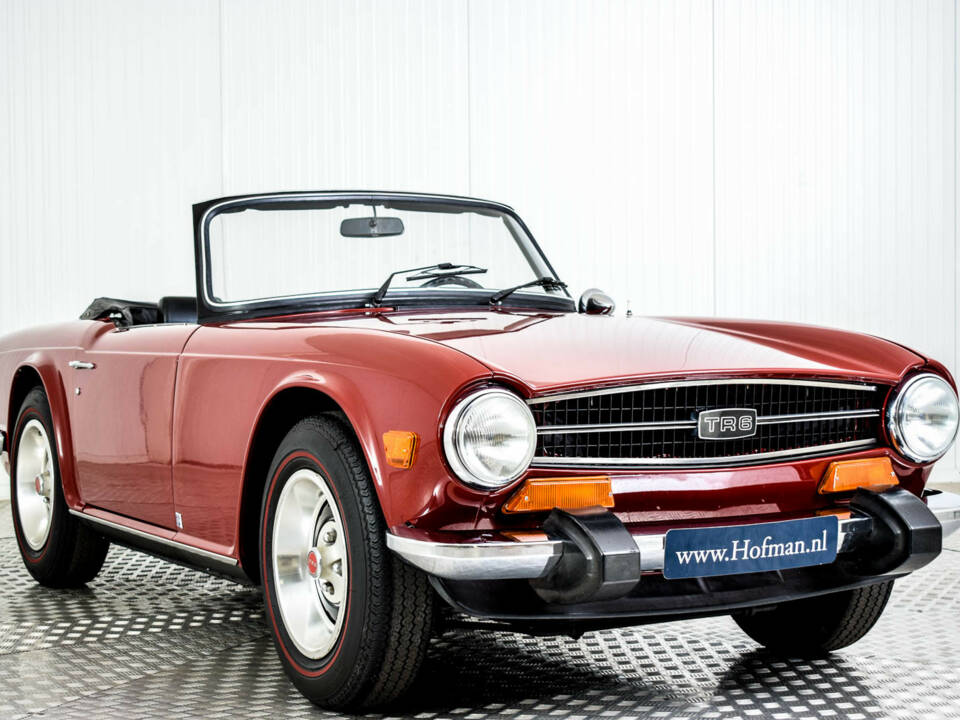 Image 11/50 de Triumph TR 6 (1974)