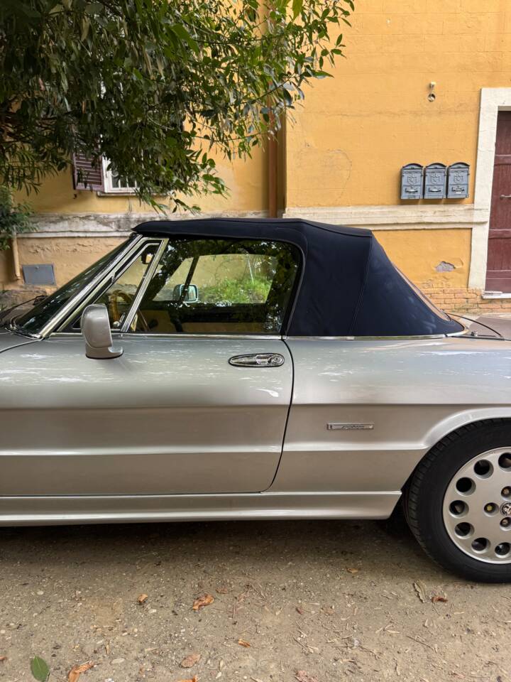 Image 9/14 of Alfa Romeo 2.0 Spider (1992)