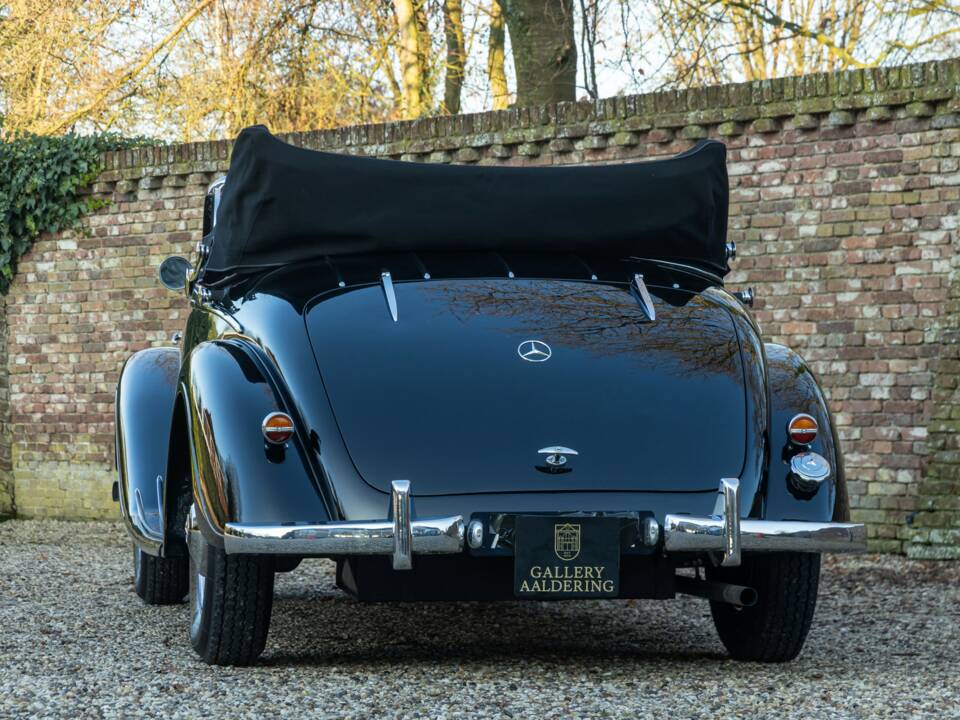Bild 42/50 von Mercedes-Benz 230 Cabriolet A (1939)