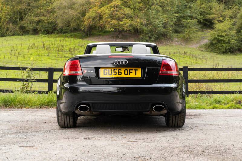 Bild 7/35 von Audi RS4 (2006)