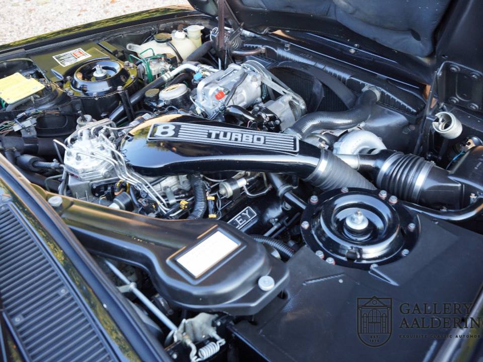 Image 11/50 de Bentley Turbo R lang (1989)