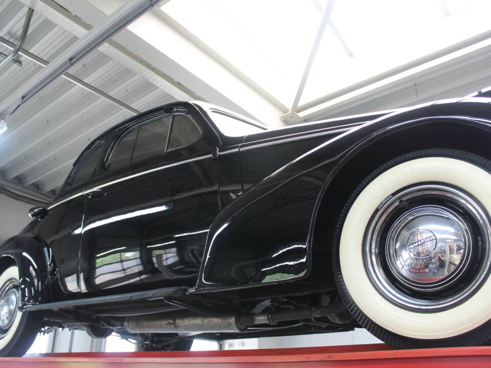 Imagen 8/50 de Oldsmobile F-38 (1938)