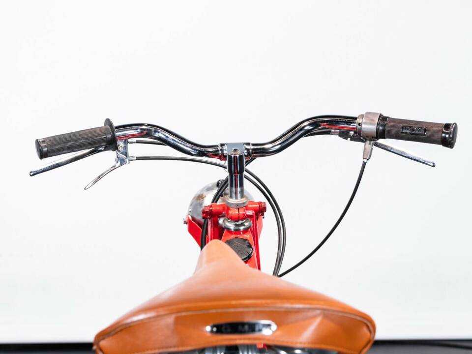 Image 34/50 de Ducati Cucciolo (1953)