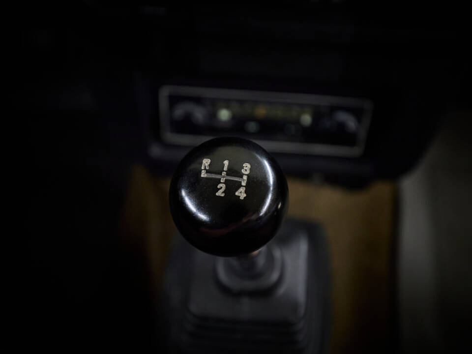 Bild 49/98 von Volvo 244 DL (1975)