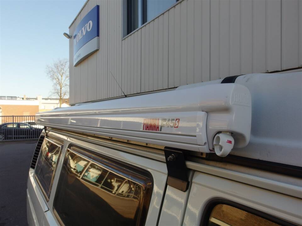 Bild 18/97 von Volkswagen T3 Westfalia 1.9 (1983)