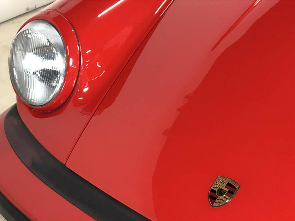 Bild 28/39 von Porsche 911 Speedster 3.2 (1989)