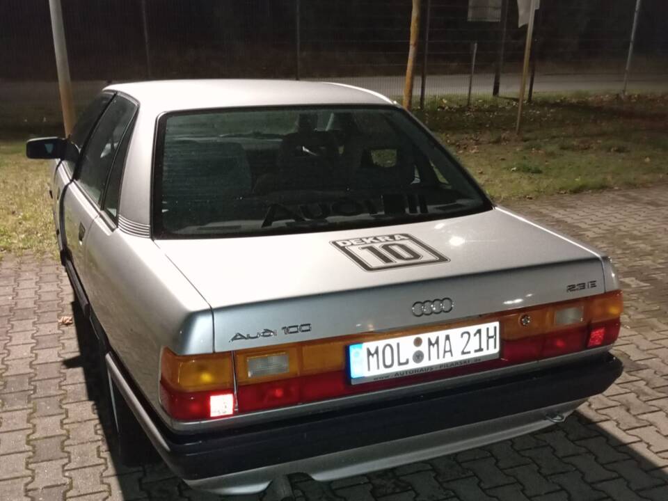 Image 2/7 of Audi 100 - 2.3E (1990)