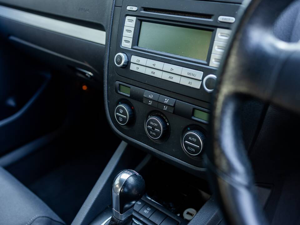 Bild 43/50 von Volkswagen Golf V GTI (2006)