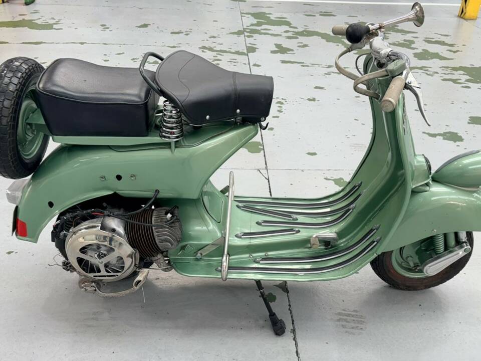 Bild 40/51 von Piaggio Vespa 125 (1956)