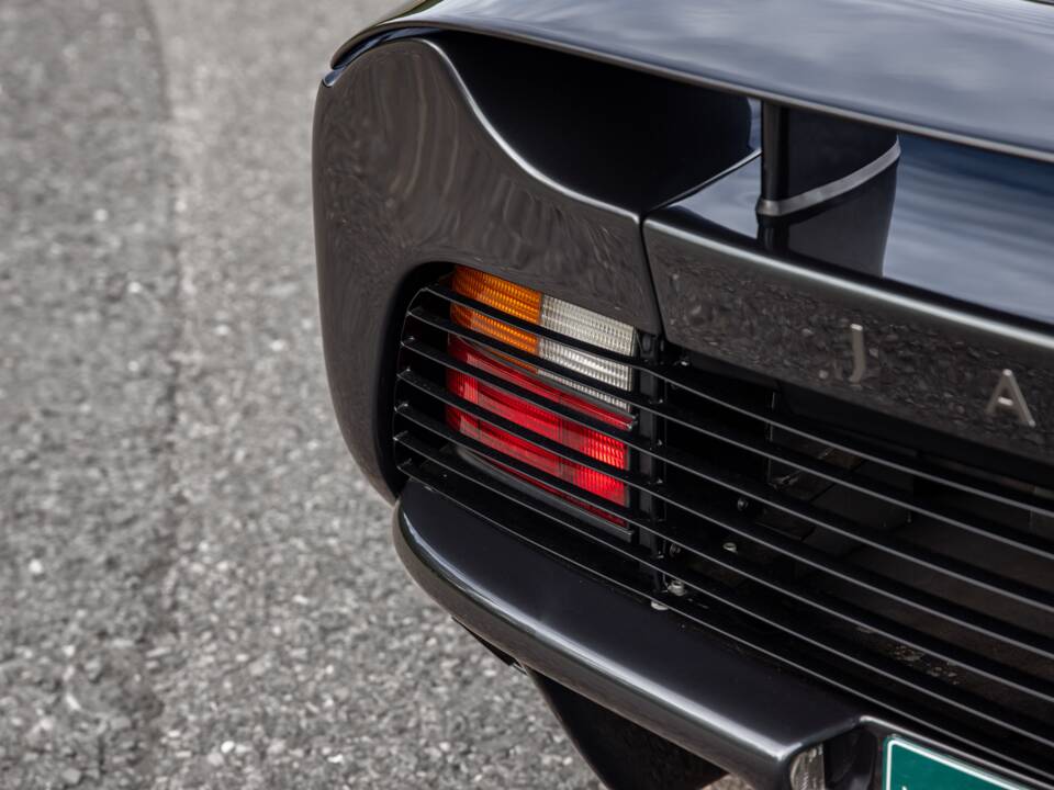 Image 47/60 of Jaguar XJ 220 (1992)