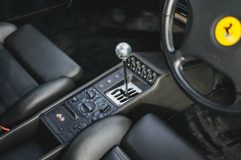 Image 43/50 de Ferrari F 355 Berlinetta (1998)