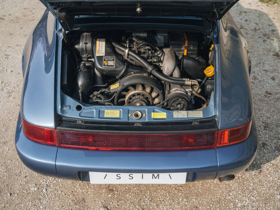 Image 66/74 de Porsche 911 Carrera 4 (1989)