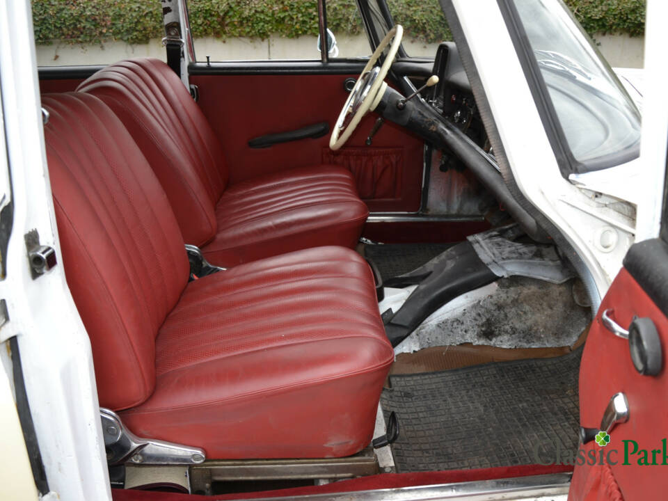 Bild 24/47 von Mercedes-Benz 190 Db (1963)