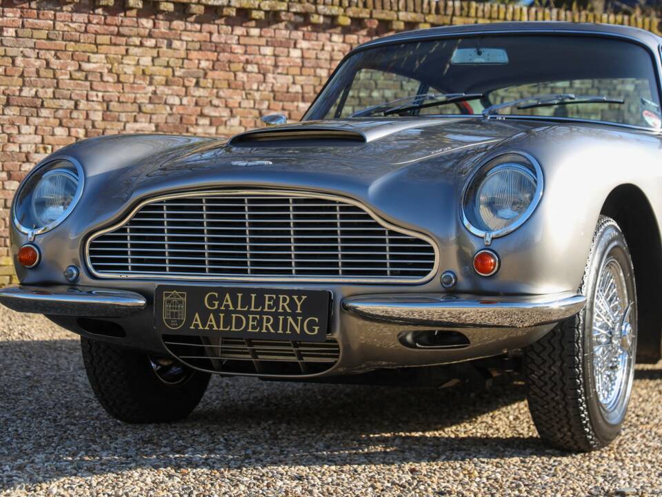 Bild 47/50 von Aston Martin DB 6 (1968)