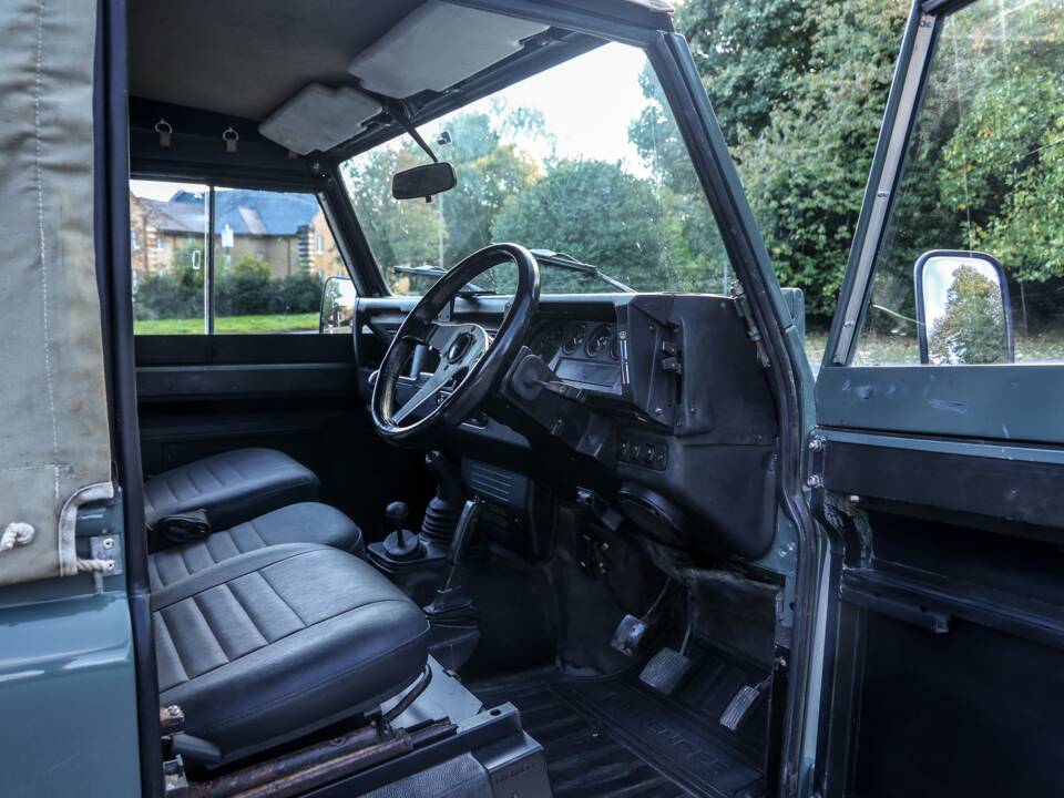 Image 12/21 de Land Rover Defender 90 Td5 (1999)