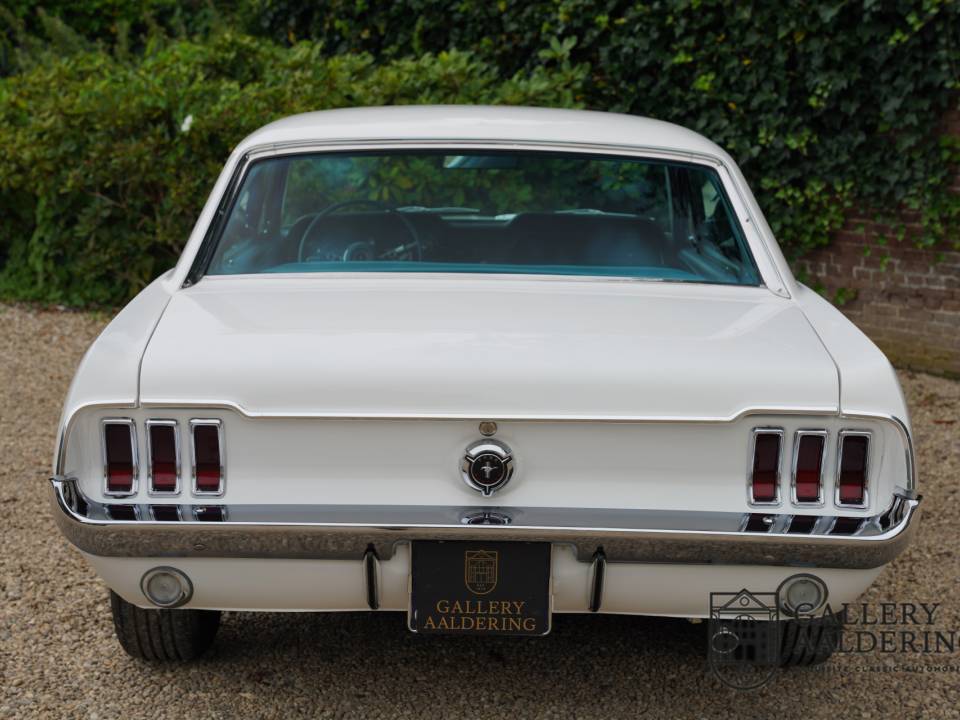 Afbeelding 42/50 van Ford Mustang 200 (1967)