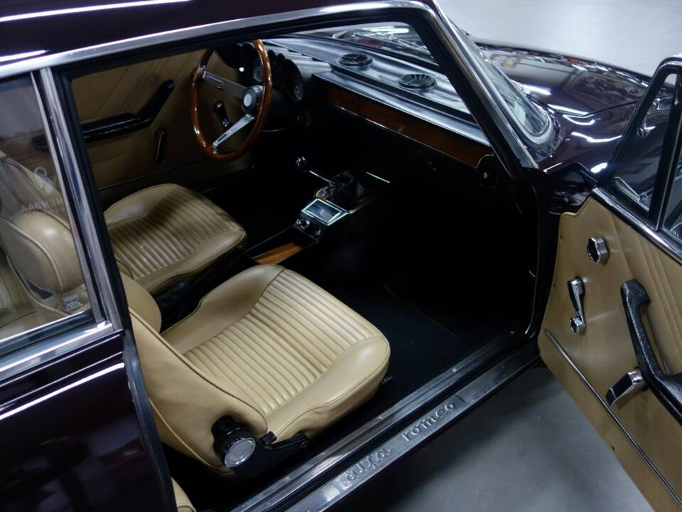 Bild 12/60 von Alfa Romeo Giulia GT 1300 Junior (1975)
