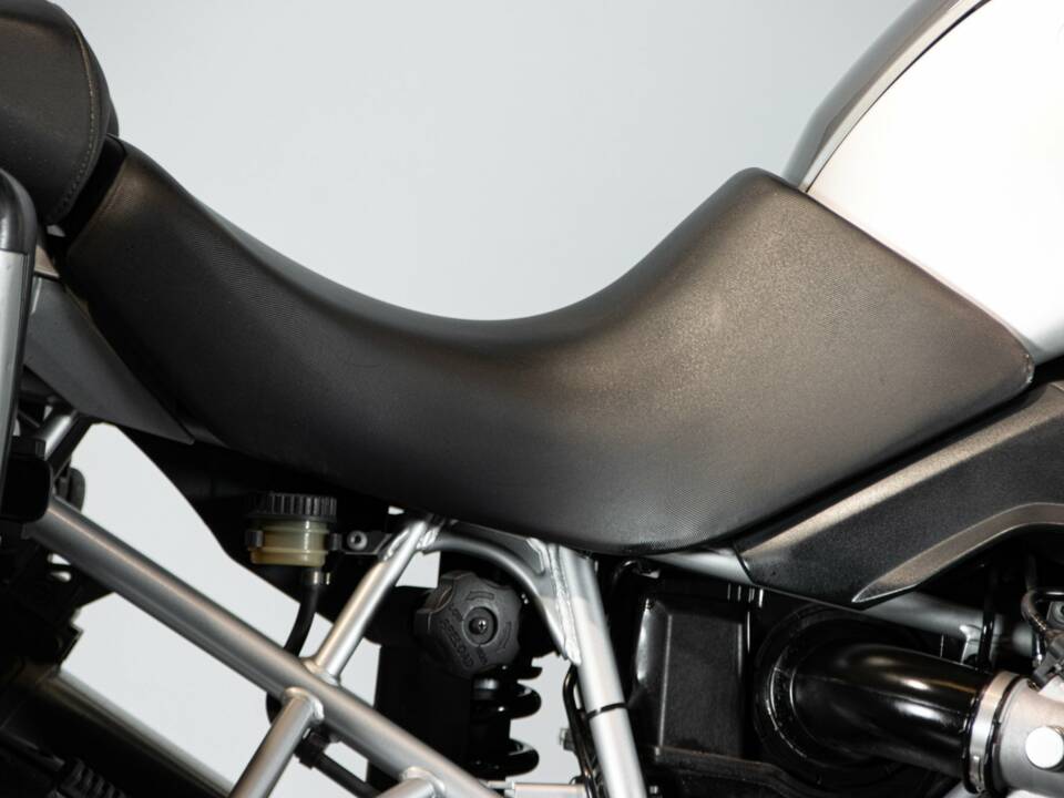 Imagen 30/50 de BMW DUMMY (2006)
