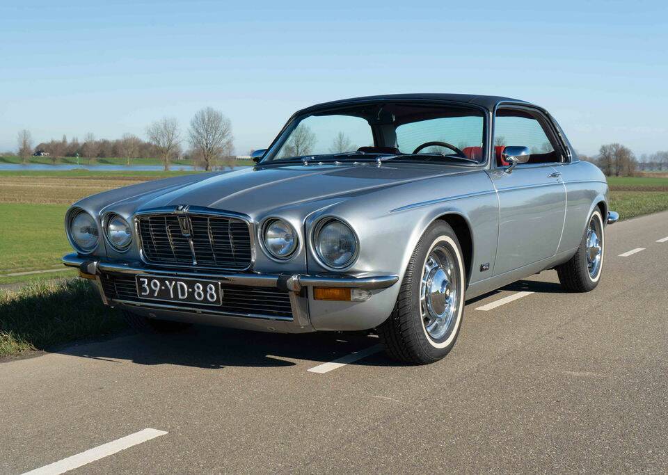 Imagen 4/8 de Jaguar XJ 5.3 C (1975)