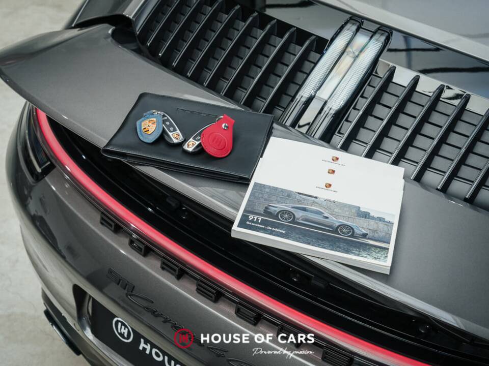 Image 25/25 of Porsche 911 Carrera 4 GTS (2022)