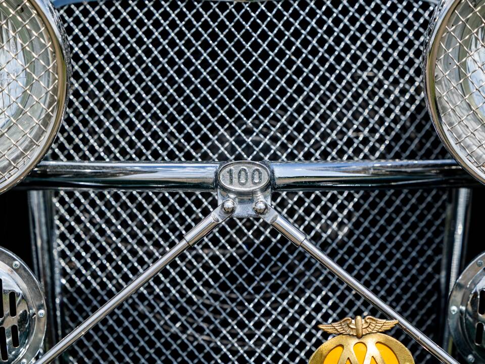 Image 24/50 of Jaguar SS 1 (1900)