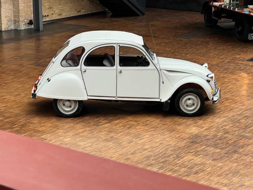 Bild 10/39 von Citroën 2 CV 6 Club (1988)