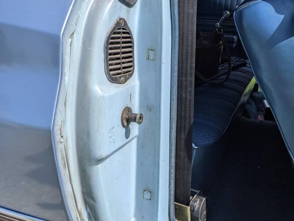 Image 13/15 of Ford Gran Torino (1973)