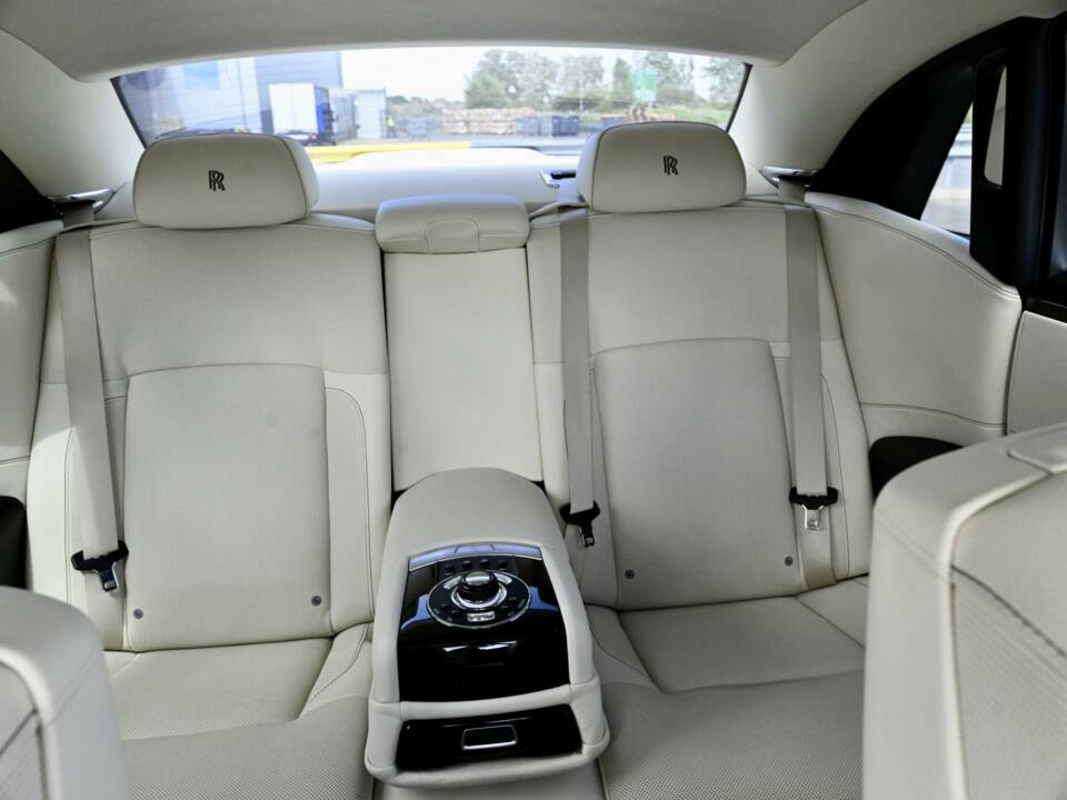 Immagine 29/50 di Rolls-Royce Ghost (2010)