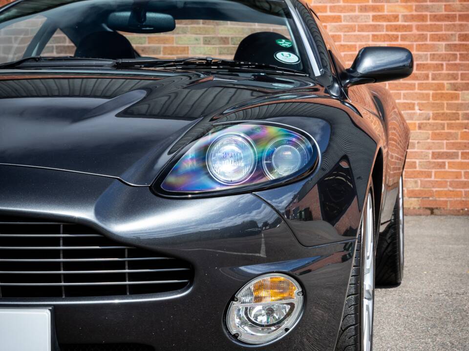 Bild 17/50 von Aston Martin V12 Vanquish S (2005)