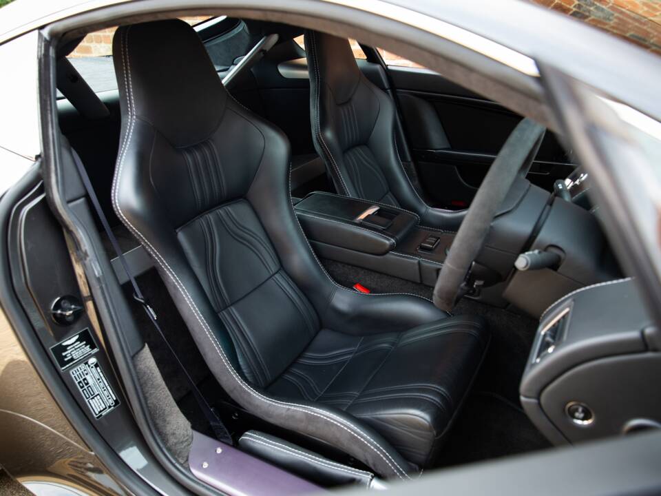 Bild 66/84 von Aston Martin V12 Vantage (2010)